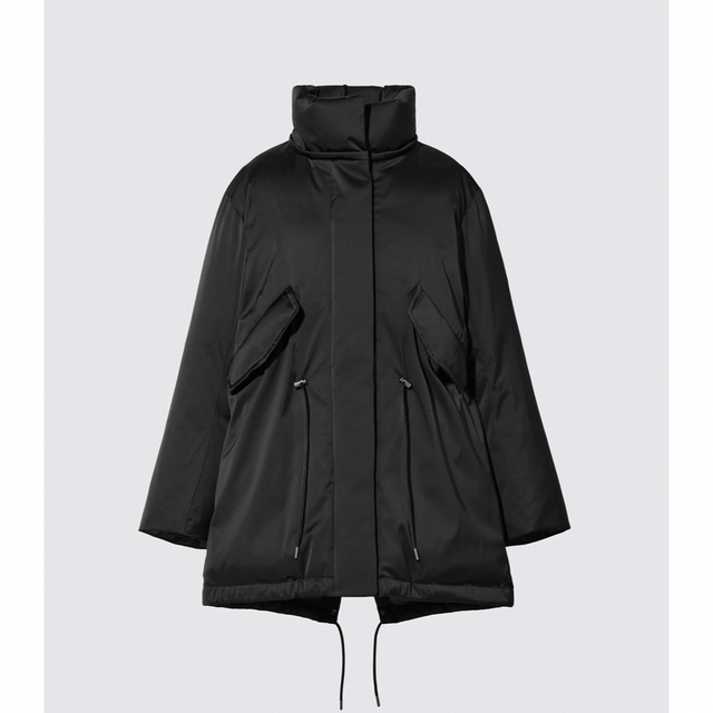 UNIQLO ユニクロ　プラスJ ダウンショートコート　ブラック　M レディースのジャケット/アウター(ダウンコート)の商品写真