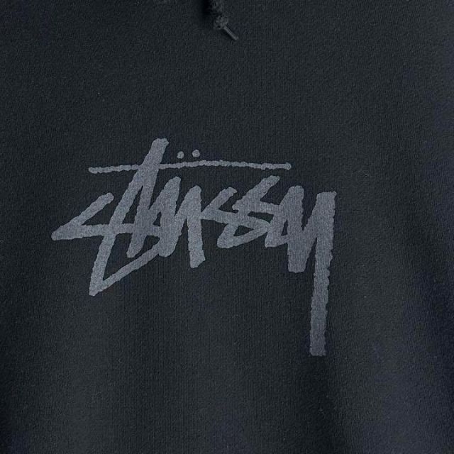 STUSSY - 《即完売モデル》ステューシー☆センターロゴ パーカー 定番