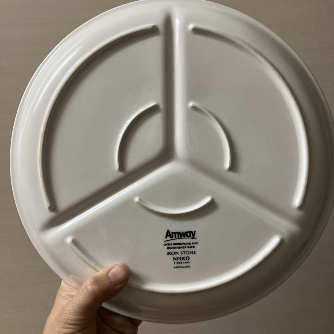 Amway(アムウェイ)の《即購入可》　amway お皿　2枚　nikko インテリア/住まい/日用品のキッチン/食器(食器)の商品写真