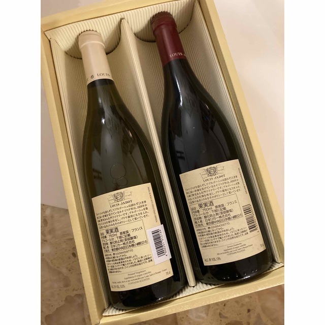ルイ・ジャド ジュヴレシャンベルタン & ペルナン・ヴェルジュレス  2015  食品/飲料/酒の酒(ワイン)の商品写真