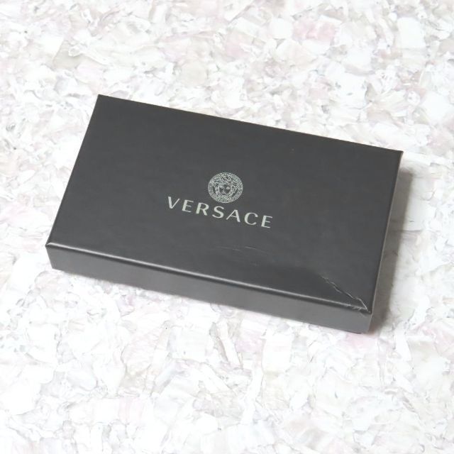 VERSACE(ヴェルサーチ)の新品VERSACEメドゥーサキーホルダーベルトチャームヴェルサーチェアクセサリー メンズのファッション小物(キーホルダー)の商品写真