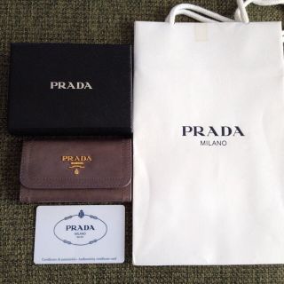 プラダ(PRADA)のお値下げ【新品未使用】PRADA キーケース(キーケース)