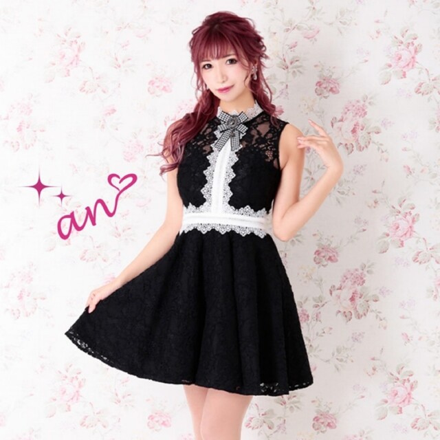 an - リボンブローチ付き 総レース フレア ミニドレス キャバドレスの