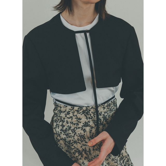 CLANE STRAP DESIGN SHORT JACKET www.jioufen-teahouse.com.tw