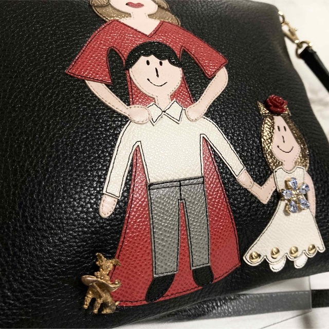 DOLCE&GABBANA(ドルチェアンドガッバーナ)の【新品同様〜極美品】DOLCE&GABBANA「Family」レザーサコッシュ レディースのバッグ(ショルダーバッグ)の商品写真