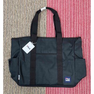 フィラ(FILA)のFILA 23L〜30L容量可変、ポケット充実のトートバッグ、黒、未使用タグ付き(トートバッグ)