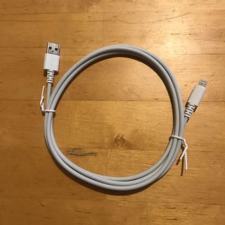 iPhone 充電　USBケーブル(バッテリー/充電器)