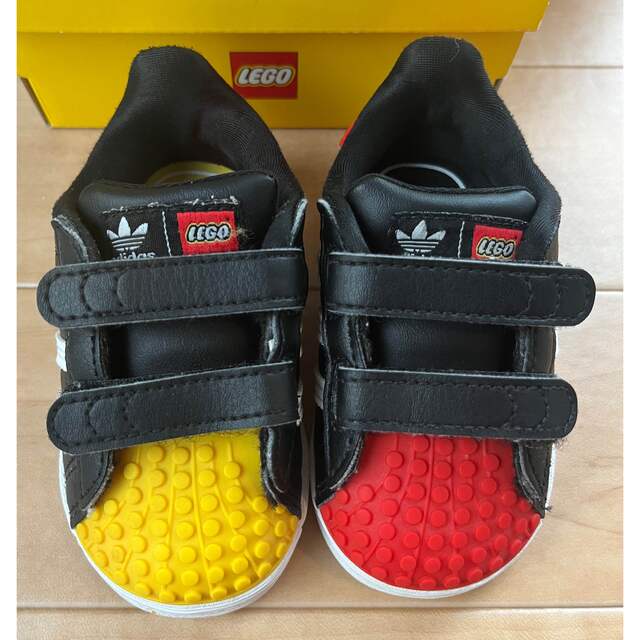 adidas(アディダス)のadidas×LEGO スニーカー　11㎝ キッズ/ベビー/マタニティのベビー靴/シューズ(~14cm)(スニーカー)の商品写真