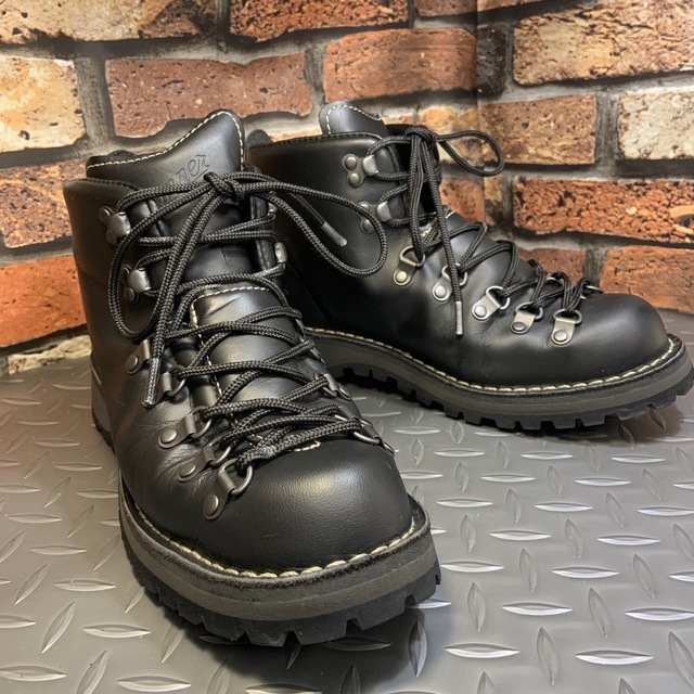 ダナー／Danner マウンテンブーツ トレッキングブーツ シューズ 靴 メンズ 男性 男性用レザー 革 本革 ブラック 黒  30860 MOUNTAIN LIGHT 2 BLACK マウンテンライト Vibramソール ステッチダウン製法