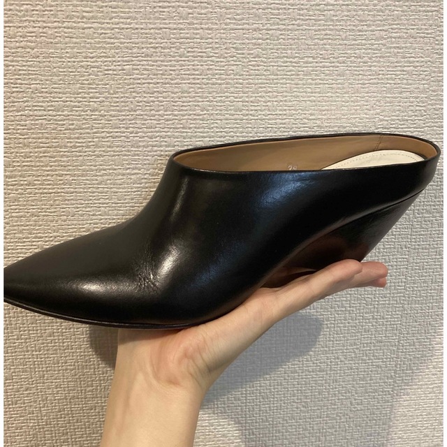 Maison Martin Margiela(マルタンマルジェラ)のマルタンマルジェラ Martin Margiela ミュール 黒 レディースの靴/シューズ(ハイヒール/パンプス)の商品写真