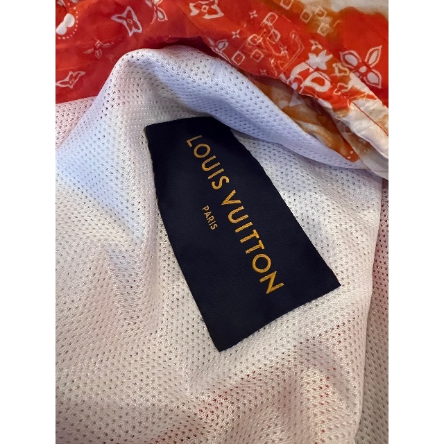 LOUIS VUITTON - LV モノグラムバンダナウィンドブレーカーの LOUIS VUITTON - LV モノグラムバンダナウィンドブレーカーの