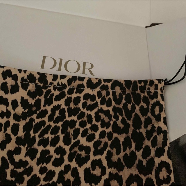 Christian Dior(クリスチャンディオール)のディオール DIORレオパード柄　巾着  メゾン　豹柄 コスメ/美容のコスメ/美容 その他(その他)の商品写真