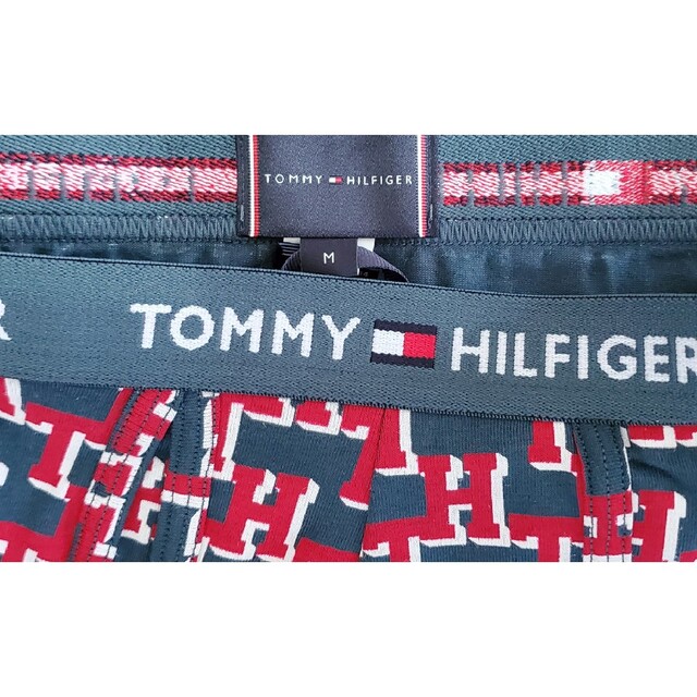 TOMMY HILFIGER(トミーヒルフィガー)のトミーヒルフィガー　新品　メンズ　ボクサーパンツ(TH/グリーンM) メンズのアンダーウェア(ボクサーパンツ)の商品写真