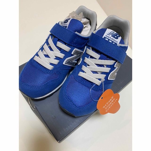 New Balance(ニューバランス)の【新品】New Balance キッズシューズ(18cm) キッズ/ベビー/マタニティのキッズ靴/シューズ(15cm~)(スニーカー)の商品写真