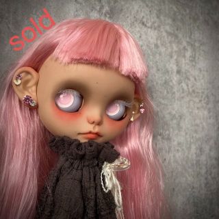 【necoma doll】ピンク髪のタン肌ちゃん OF靴までフルセット!の