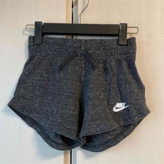 ナイキ(NIKE)のNIKEのショートパンツ(XS)(パンツ/スパッツ)