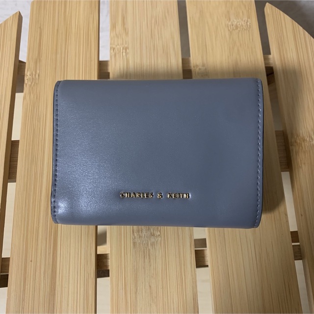 Charles and Keith(チャールズアンドキース)のチャールズアンドキース　財布　グレー レディースのファッション小物(財布)の商品写真