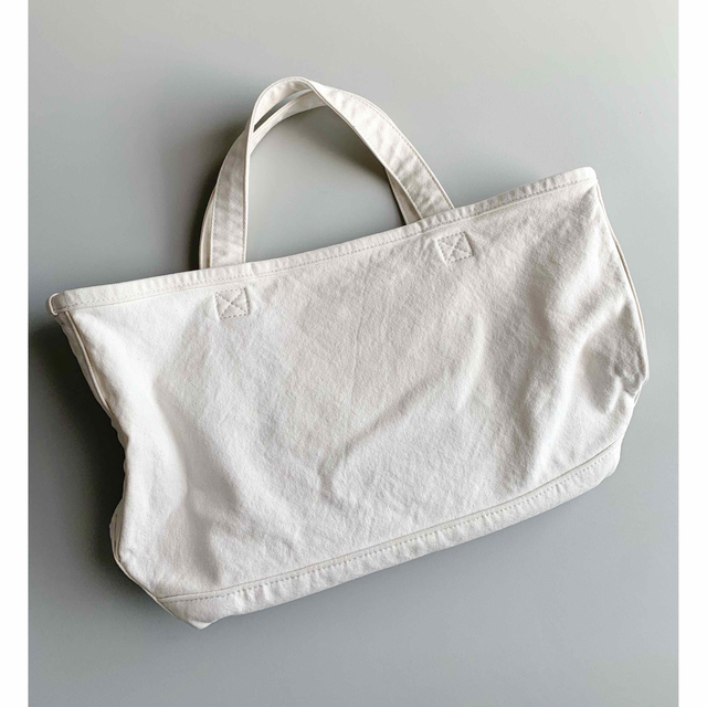 L'Appartement DEUXIEME CLASSE(アパルトモンドゥーズィエムクラス)のL'Appartement Graphic Tote Bag レディースのバッグ(トートバッグ)の商品写真