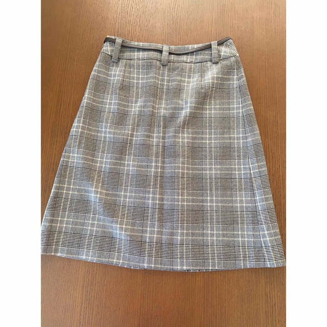INED(イネド)のINED ミニスカート　チェック柄 レディースのスカート(ひざ丈スカート)の商品写真