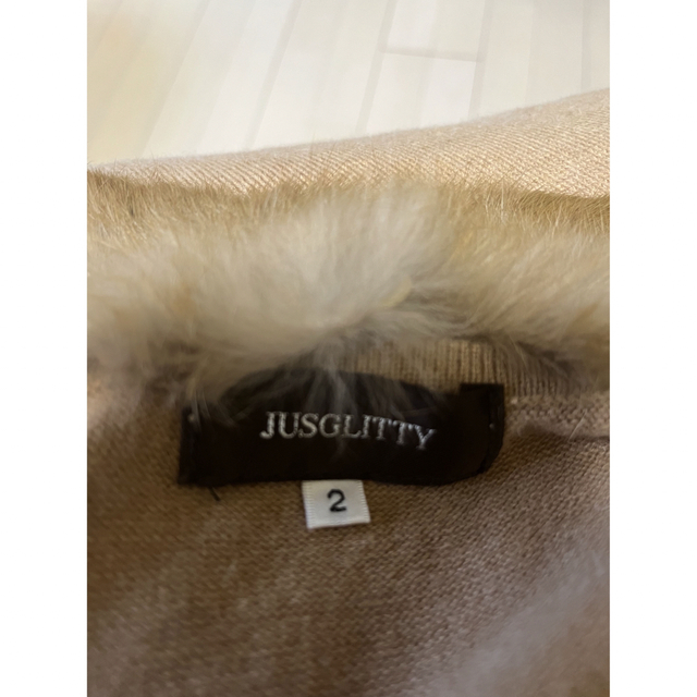 JUSGLITTY(ジャスグリッティー)の未使用JUSGLITTYセーターsizeSラビットファー付き レディースのトップス(ニット/セーター)の商品写真