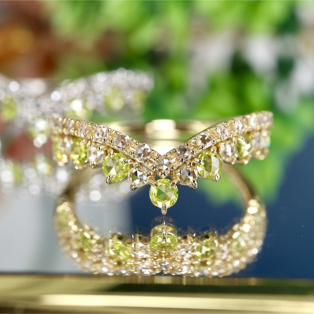 高品質ローズカットK18YG V字デザインダイヤモンドリングtotal0.44 レディースのアクセサリー(リング(指輪))の商品写真