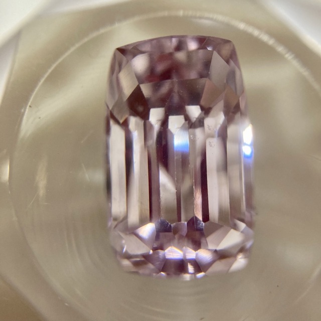 大粒4.89ct クンツァイト　桜色のルースアクセサリー