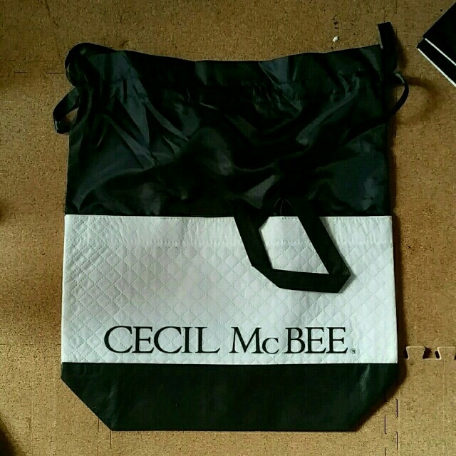 CECIL McBEE(セシルマクビー)のCECIL Mc BEE☆ショップ袋☆4点セット レディースのバッグ(ショップ袋)の商品写真