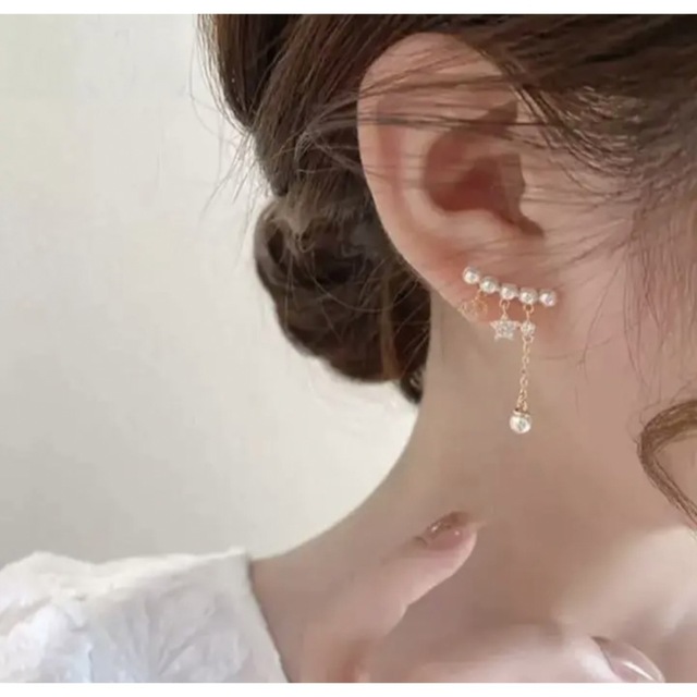 ♡大人気♡ CDロゴ  ピアス　ゴールド　高見え 韓国　結婚式　プチプラ レディースのアクセサリー(ピアス)の商品写真