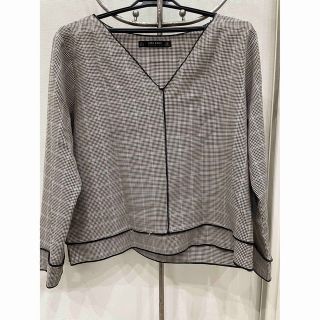 ザラ(ZARA)のZARA  レディースブラウス　オフィスカジュアル(シャツ/ブラウス(長袖/七分))