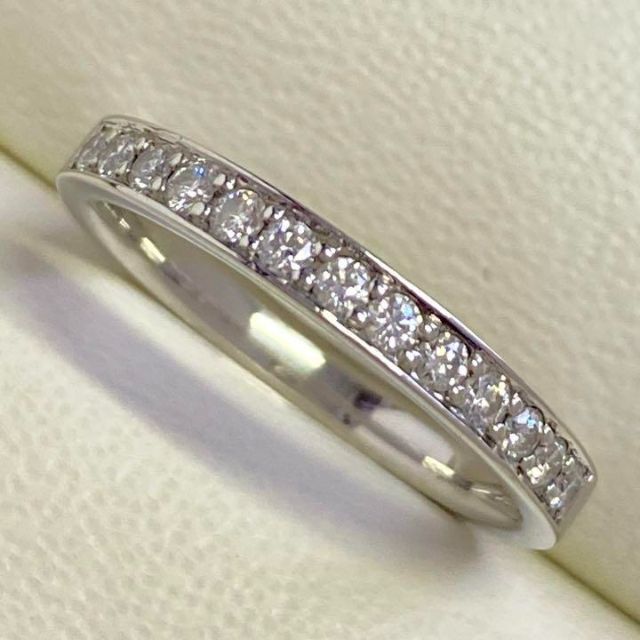 Pt950　高品質ダイヤモンド　ハーフエタニティリング　アイプリモ　サイズ10号 レディースのアクセサリー(リング(指輪))の商品写真