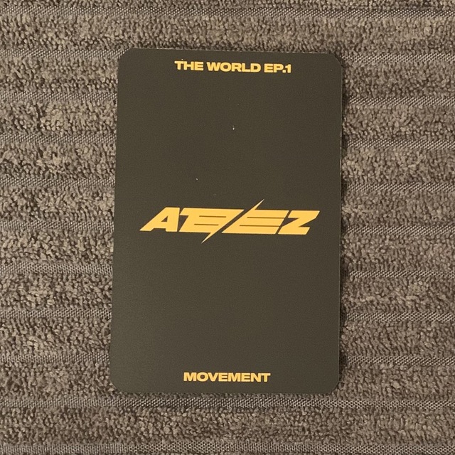 ATEEZ アチズ MOVEMENT KPOPSTORE トレカ ホロ ヨサン