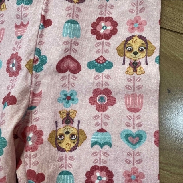 スカイ　パウパトロール　レギンス　パンツ　90 キッズ/ベビー/マタニティのキッズ服女の子用(90cm~)(パンツ/スパッツ)の商品写真