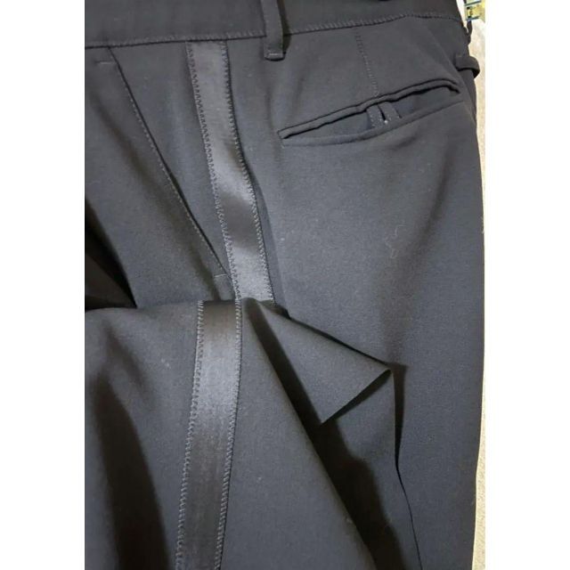 Jean-Paul GAULTIER(ジャンポールゴルチエ)のGAULTIER　ゴルティエ　 サイドサテンリボン　個性的パンツ　フォーマル メンズのスーツ(スラックス/スーツパンツ)の商品写真