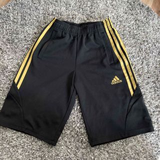 アディダス(adidas)のアディダス　adidas  ハーフパンツ　キッズ  サイズ140 美品(ウェア)