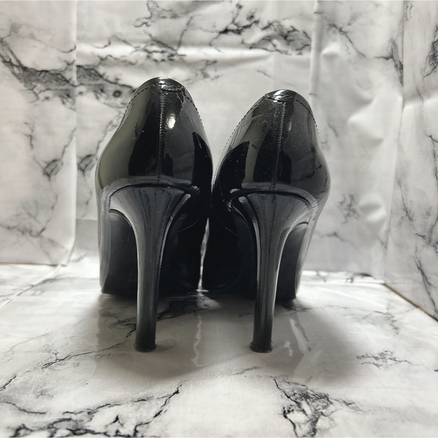 DIANA - ✨美品✨☆DIANA☆エナメルパンプス☆22cm☆黒☆の通販 by