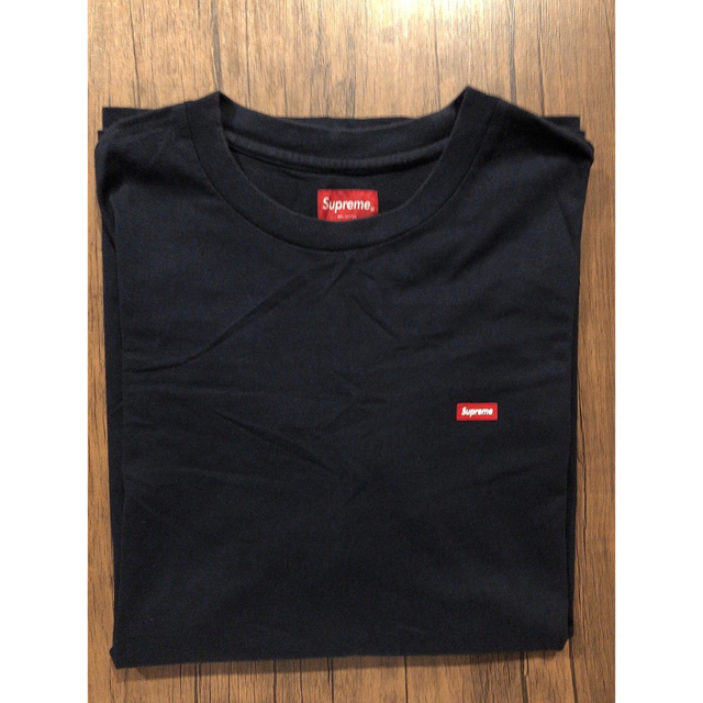 Supreme(シュプリーム)のsupreme 19ss small boxロゴTee 紺 Lサイズ 美品 メンズのトップス(Tシャツ/カットソー(半袖/袖なし))の商品写真