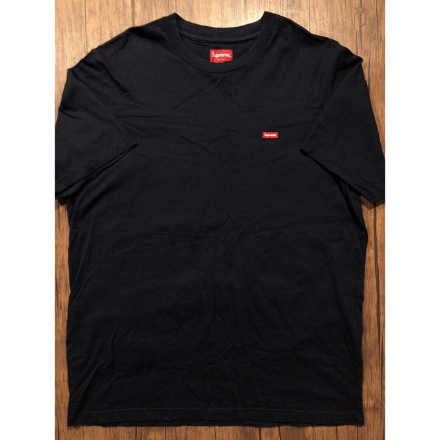 Supreme(シュプリーム)のsupreme 19ss small boxロゴTee 紺 Lサイズ 美品 メンズのトップス(Tシャツ/カットソー(半袖/袖なし))の商品写真