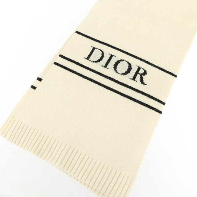 Christian Dior(クリスチャンディオール)のクリスチャンディオール Christian Dior マフラー J'ADIOR ロゴ ハート 中古 ホワイト レッド ウール カシミア 【中古】 | 白 ジャディオール シンプル ユニセックス ファッション 防寒 冬物 ブランド小物 ランクA レディースのファッション小物(マフラー/ショール)の商品写真