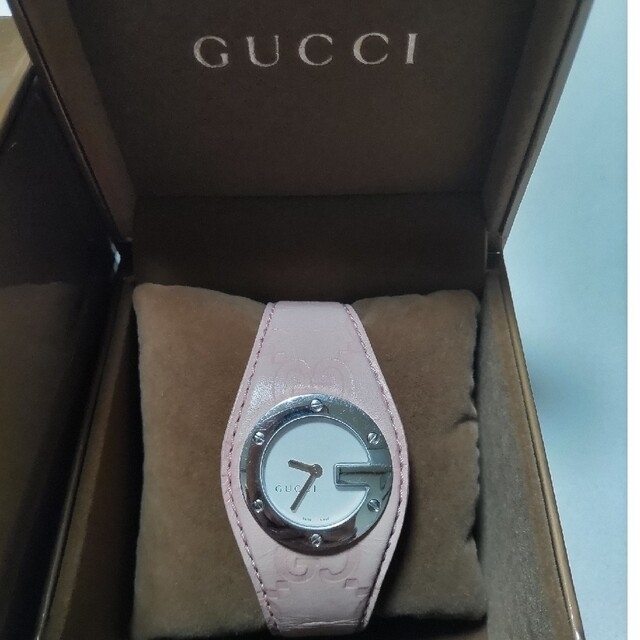 Gucci(グッチ)のGUCCI　時計（電池交換済） レディースのファッション小物(腕時計)の商品写真