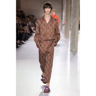 DRIES VAN NOTEN(コットン ・ スラックス)のフリマアイテム一覧 DRIES VAN NOTEN(コットン ・ スラックス)のフリマアイテム一覧