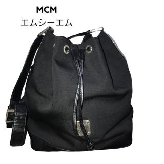 エムシーエム(MCM)のMCM 巾着シルバープレートショルダーバッグ(ショルダーバッグ)