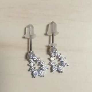 ピアス(ピアス)