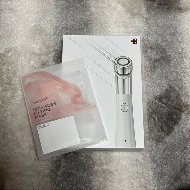 メディキューブ ダーマエアショット 美顔器 AGE-R 格安 51.0%OFF ahq