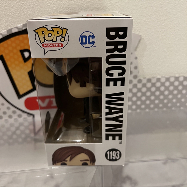 DC(ディーシー)のFUNKO POP!  ザ・バットマン　ブルース・ウェイン　スーツ限定 エンタメ/ホビーのフィギュア(アメコミ)の商品写真