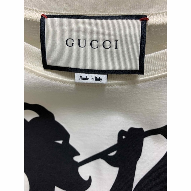 Gucci(グッチ)の【激レア】GUCCI Marmont コラボ　バックフラワーTシャツ メンズのトップス(Tシャツ/カットソー(半袖/袖なし))の商品写真