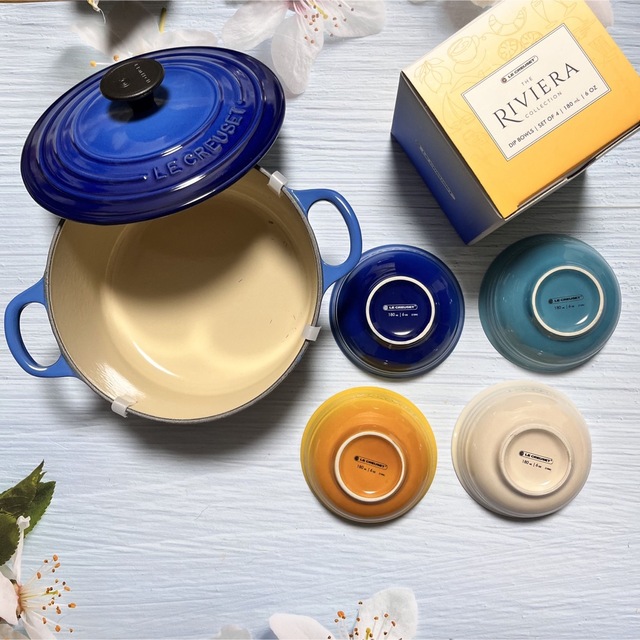 LE CREUSET(ルクルーゼ)の♡ルクルーゼ　ココットロンド  18cm アズールブルー　リビエラ ボウル　青 インテリア/住まい/日用品のキッチン/食器(鍋/フライパン)の商品写真