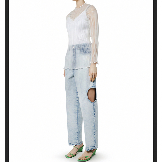 LE CIEL BLEU(ルシェルブルー)のLE CIEL BLEU Cut Out Jeans レディースのパンツ(デニム/ジーンズ)の商品写真