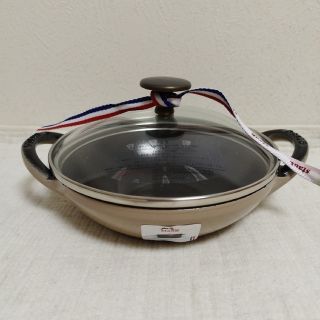STAUBのフリマアイテム一覧 STAUBのフリマアイテム一覧