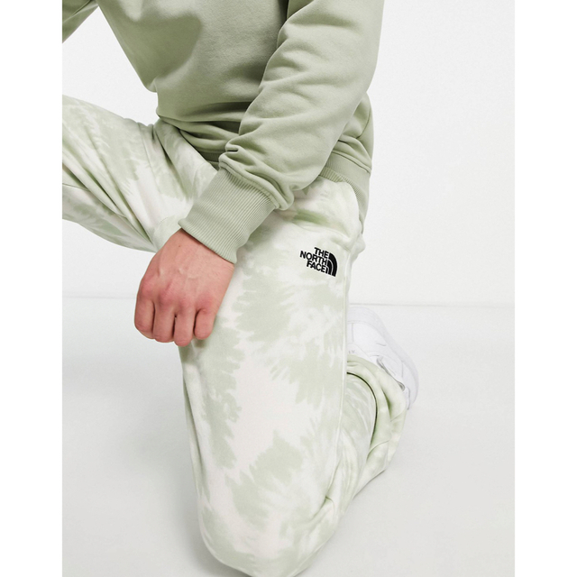 海外限定】TNF ジョガーパンツ US/M-L 日本サイズL-XL 【送料無料/新品