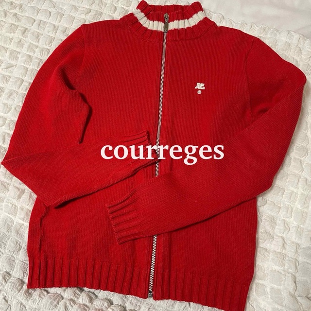 Courreges(クレージュ)の˗ˏˋcourregesˎˊ˗ジップアップニット　赤　ロゴ レディースのトップス(ニット/セーター)の商品写真